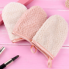 Reusable Makeup Remover Gloves (1 Random Color Piece)